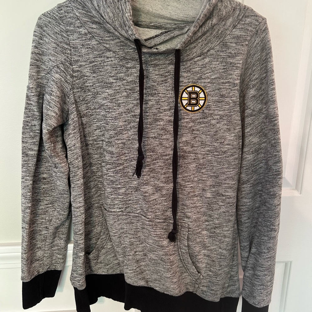 Antigua Bruins Heather Gray Hoodie, Embroidered Logo